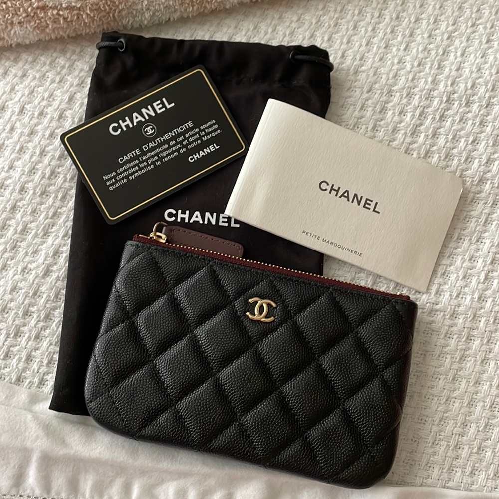 Chanel o-case graine black.